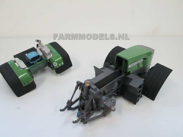 Brede bandenset met aluminium achteras velgen, Fendt ROOD geleverd, geschikt voor de WeiseToys Fendt 926/ 930 Gen II en Gen. III  1:32                        