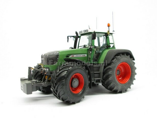 Brede bandenset met aluminium achteras velgen, Fendt ROOD geleverd, geschikt voor de WeiseToys Fendt 926/ 930 Gen II en Gen. III  1:32                        