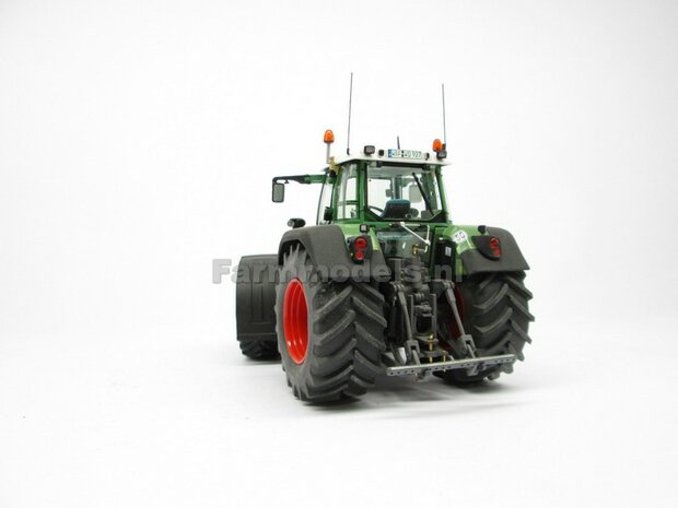 Brede bandenset met aluminium achteras velgen, Fendt ROOD geleverd, geschikt voor de WeiseToys Fendt 926/ 930 Gen II en Gen. III  1:32                        