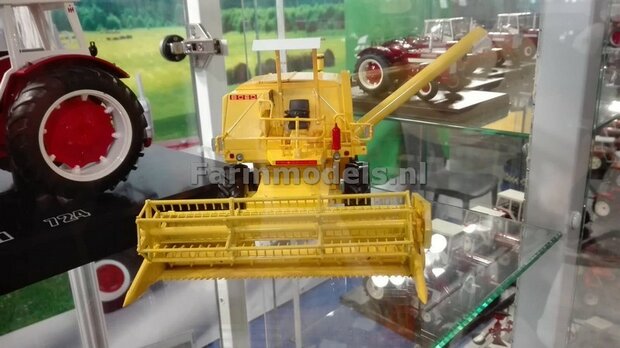 New Holland Clayson 8060 Dorser/ Combine 1:32 REP503 