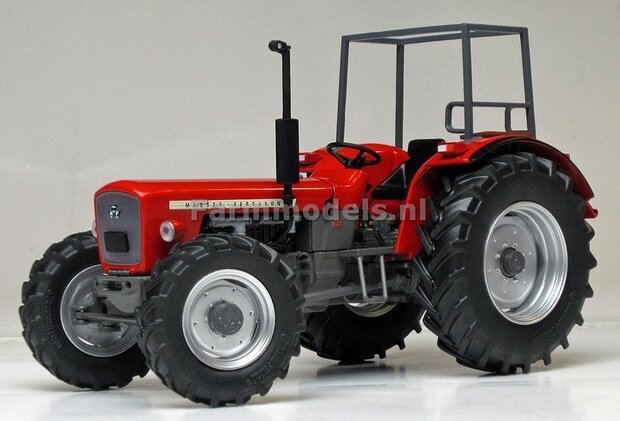 MF Wotan II met rolbeugel 1:32 Massey Ferguson WT1061