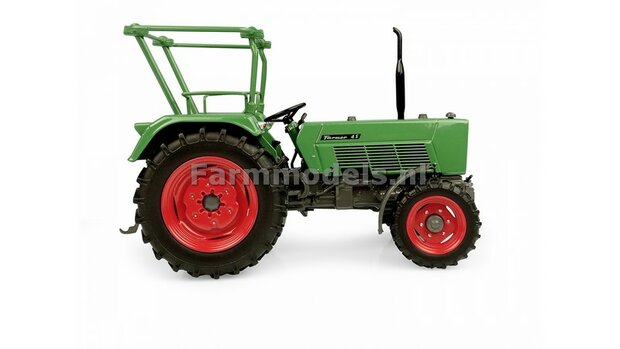 Fendt Farmer 4S 4WD met valbeugel 1:32 Universal Hobbies UH5309         EXPECTED