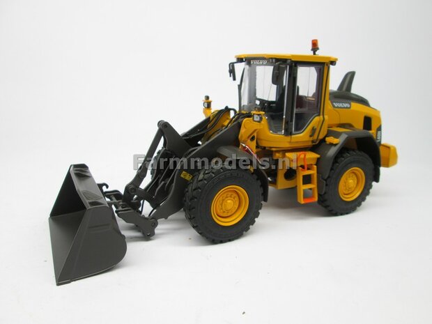 Volvo L60H Shovel 2023, Michelin banden+ Volvo VAB-STD snelwissel + bak 1:32 AT3200120  NB2B  LAST ONE/OP=OP