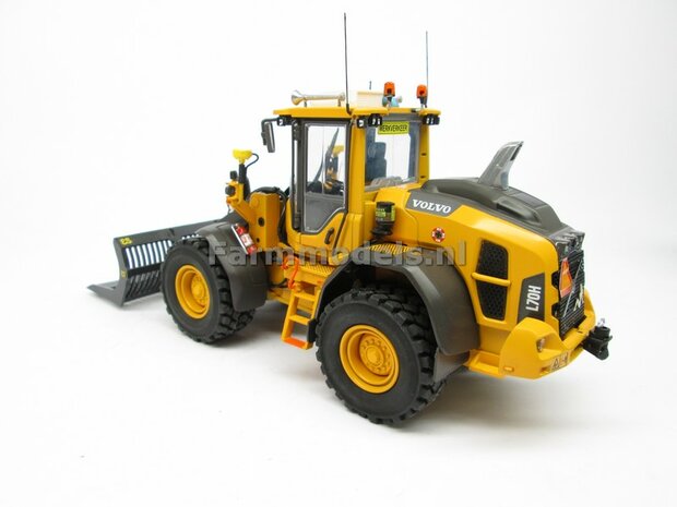 Rebuilt 4-wieler Bakkenwagen ENKELLUCHT VOLVO GEEL/ GRIJS geschikt voor div. mobiele kranen &amp; shovels 1:32