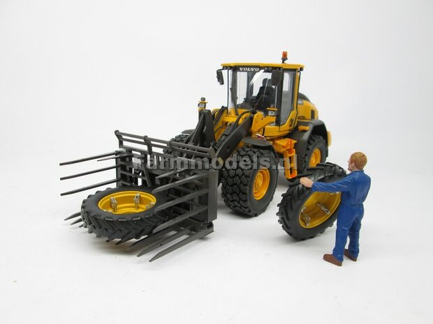 Opties Volvo L60H Shovel/ Voorbeeld foto&#039;s + VAB-STD snelwissel Brede banden etc. 1:32  AT3200120 