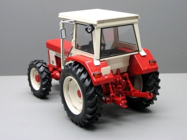 IH 844 International 4WD 1:32 Replicagri REP071   