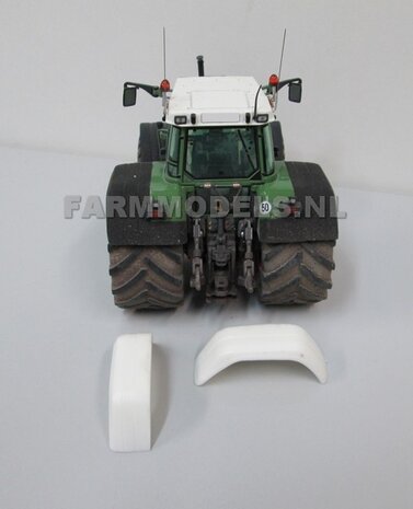 2x Extra brede spatbordverbreders Fendt 824 / 926 / 930 Weise (Gen I, II &amp; III)   1:32   