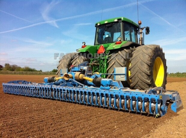 349. John Deere 7710 dubbellucht met Lemken rotorkopeg