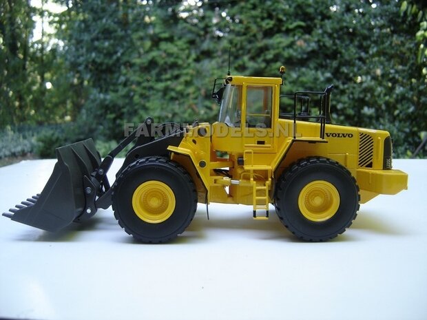 922. Volvo L220E shovel, compleet verbouwd