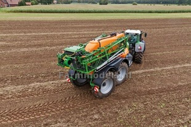 4x LOGO AMAZONE alleen WIT op Transparant 14 mm hoog Pr&eacute;-Cut Decals 1:32 Farmmodels.nl 