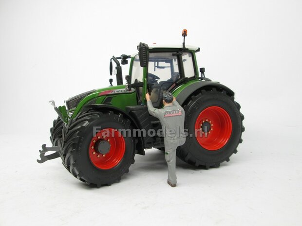 Aluminium Achteras velgen + bredere banden, geschikt voor de UH Fendt 724 (Massieve Aluminium velgen) 1:32  